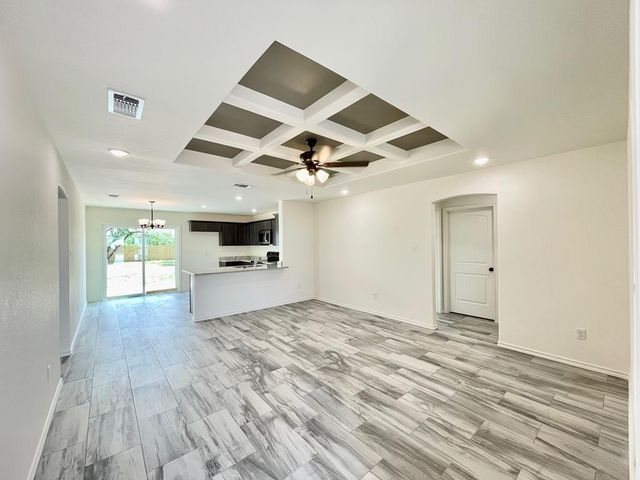 2255 Woodlawn Drive, San Angelo, TX 76901