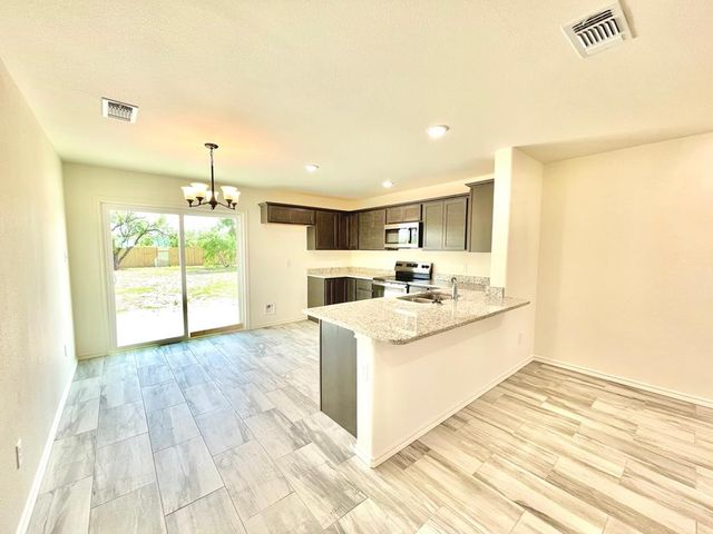 2255 Woodlawn Drive, San Angelo, TX 76901