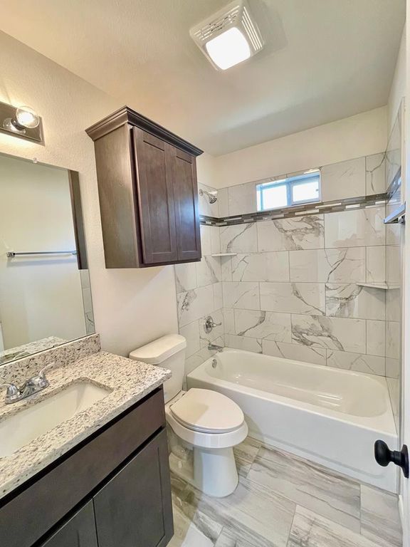 Image 11 of property listing at 2255 Woodlawn Drive, San Angelo, TX 76901