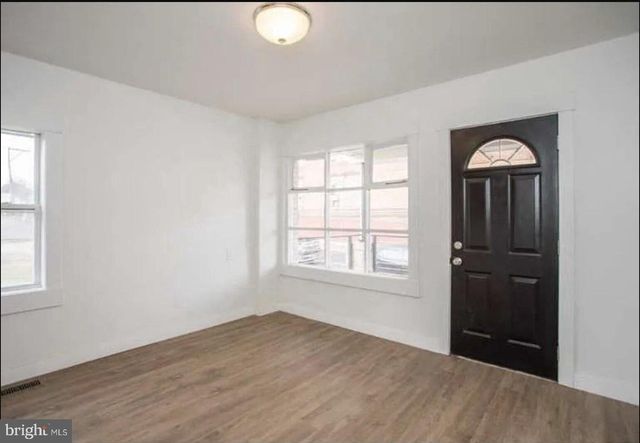 5 COATES ST, Bridgeport, PA 19405