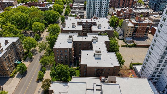 14225 37th Avenue 6B, Flushing, NY 11354