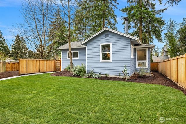 11136 108th Avenue NE, Kirkland, WA 98033