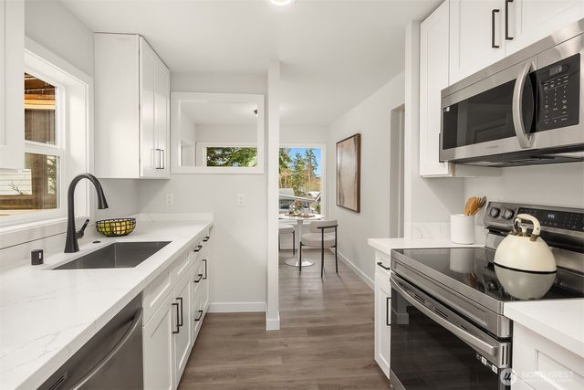 11136 108th Avenue NE, Kirkland, WA 98033