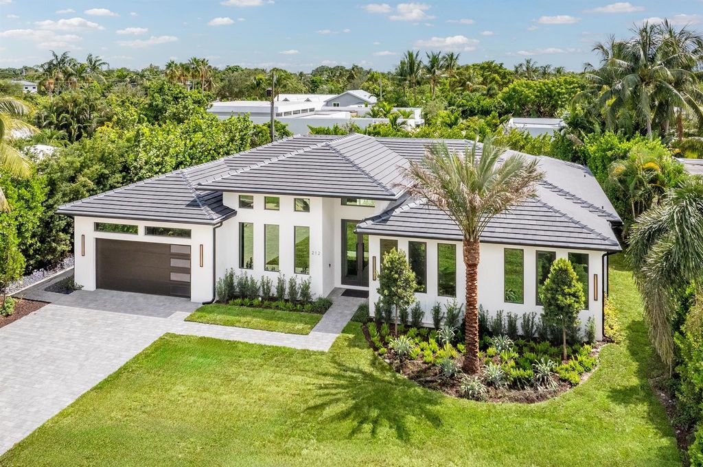 212 NW 18th Street, Delray Beach, FL 33444