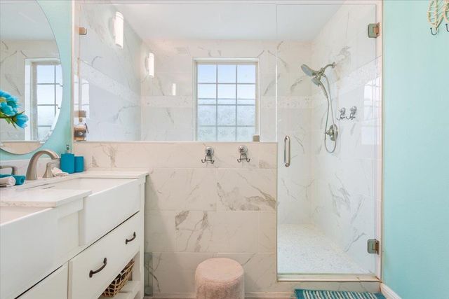 50 Dusty Dam RD, Coupland, TX 78615