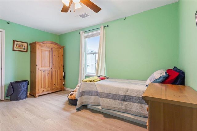 50 Dusty Dam RD, Coupland, TX 78615