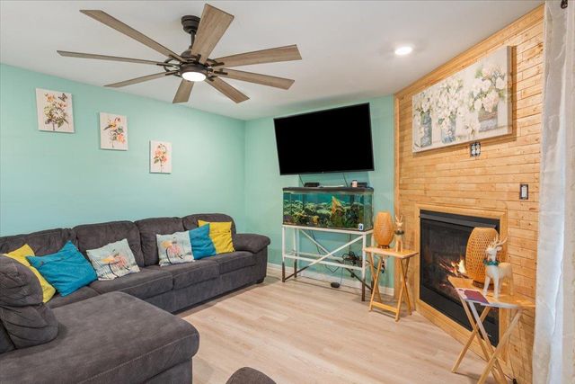 50 Dusty Dam RD, Coupland, TX 78615