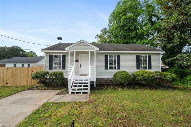 701 1st AVE, Suffolk, VA 23434
