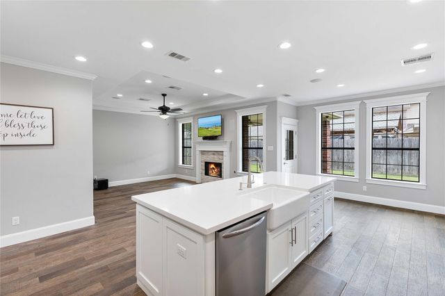 4223 Bear Creek Trace, Baytown, TX 77521