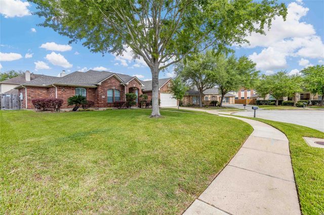 4223 Bear Creek Trace, Baytown, TX 77521