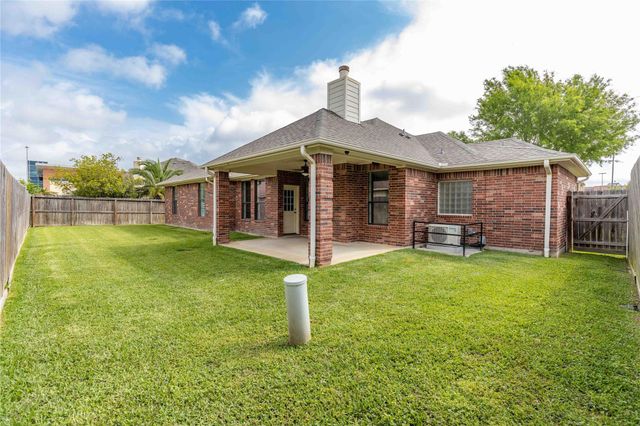 4223 Bear Creek Trace, Baytown, TX 77521