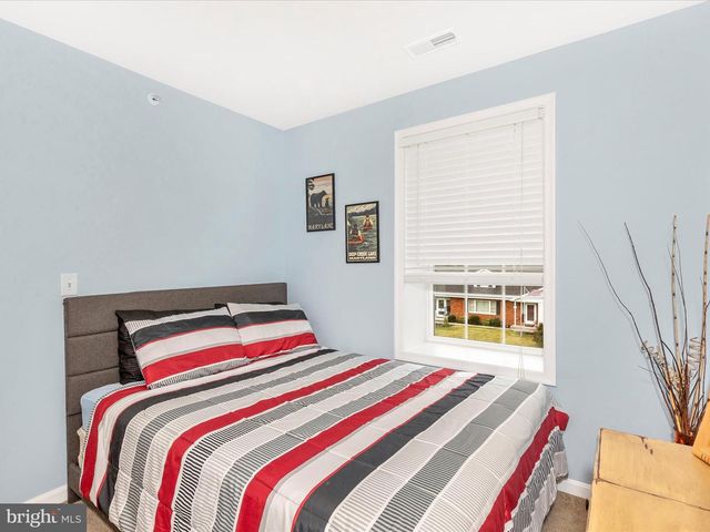 28 BROOKSIDE AVE, Hanover, PA 17331