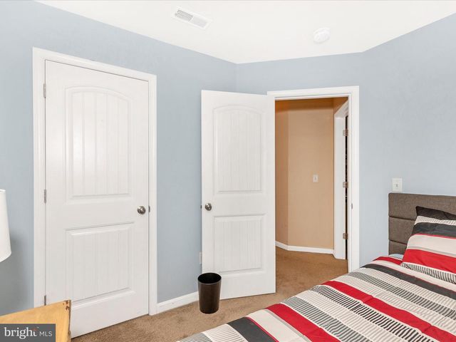 28 BROOKSIDE AVE, Hanover, PA 17331