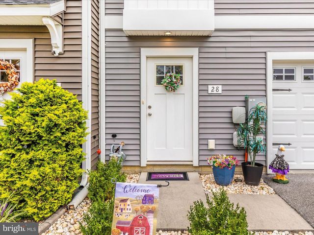 28 BROOKSIDE AVE, Hanover, PA 17331