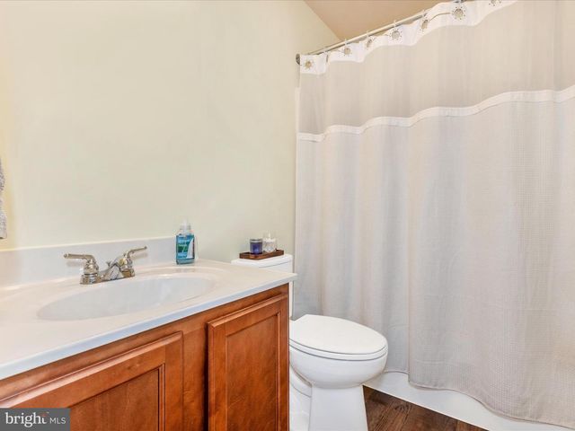 28 BROOKSIDE AVE, Hanover, PA 17331