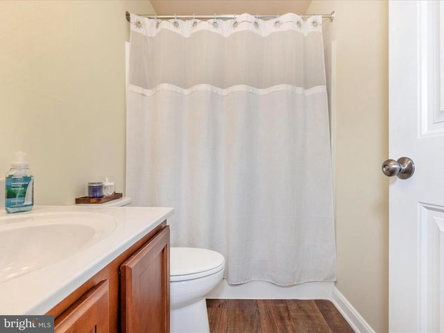 28 BROOKSIDE AVE, Hanover, PA 17331