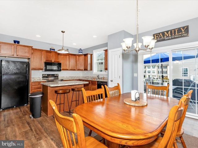 28 BROOKSIDE AVE, Hanover, PA 17331