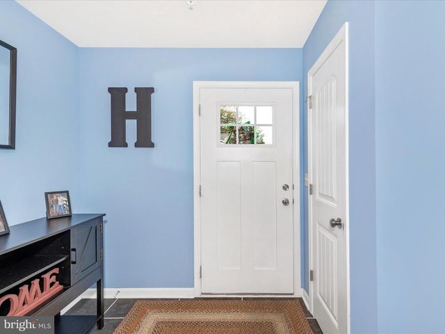 28 BROOKSIDE AVE, Hanover, PA 17331
