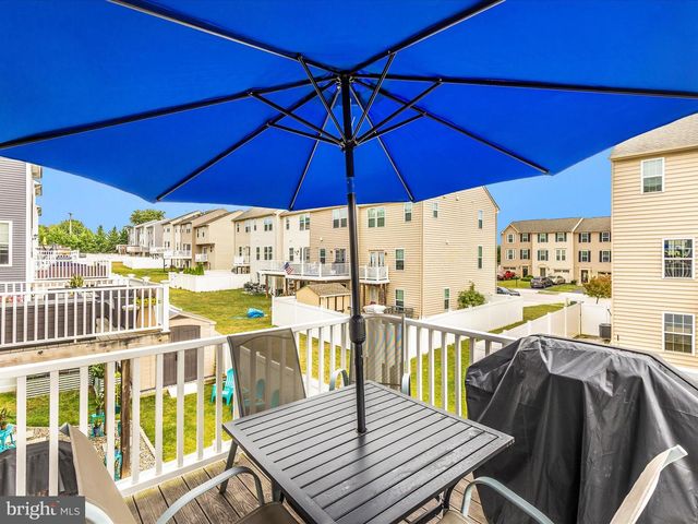 28 BROOKSIDE AVE, Hanover, PA 17331
