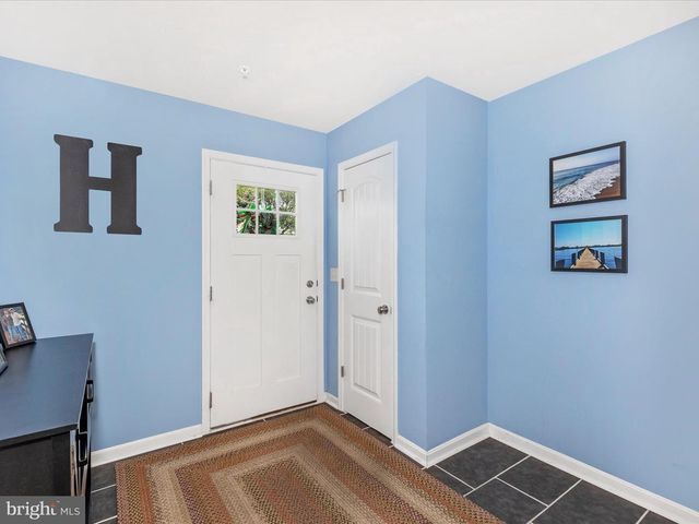 28 BROOKSIDE AVE, Hanover, PA 17331