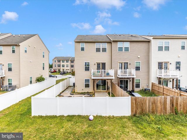 28 BROOKSIDE AVE, Hanover, PA 17331