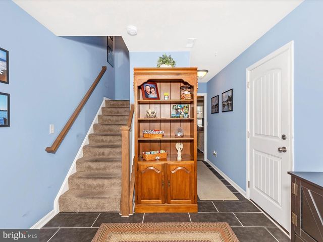 28 BROOKSIDE AVE, Hanover, PA 17331