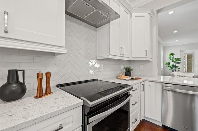 445 29TH AVENUE N, St Petersburg, FL 33704