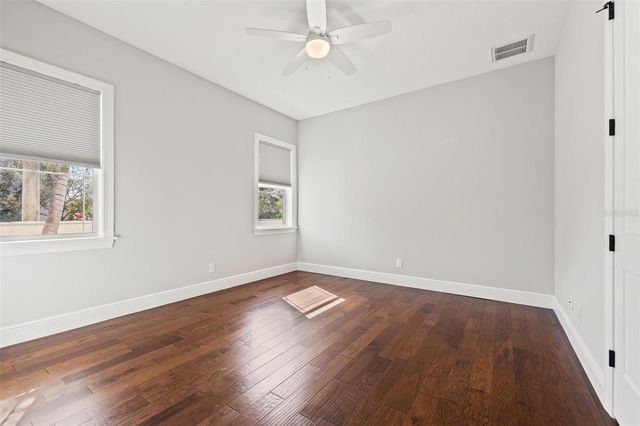 445 29TH AVENUE N, St Petersburg, FL 33704