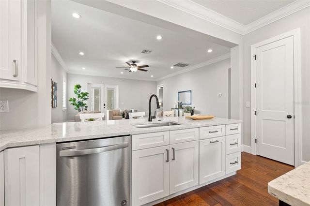 445 29TH AVENUE N, St Petersburg, FL 33704