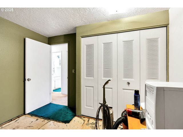 3555 Ne AZALEA St, Hillsboro, OR 97124
