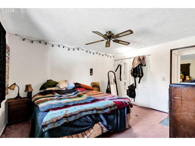 3555 Ne AZALEA St, Hillsboro, OR 97124