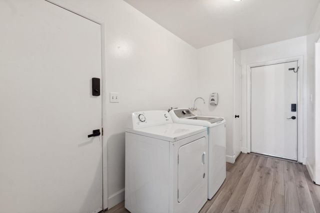 2051 E Fremont, Fresno, CA 93710