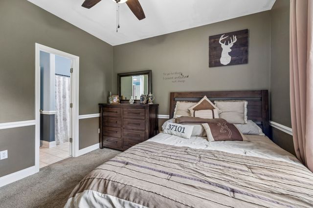 947 Bold Springs Rd, Mc Ewen, TN 37101