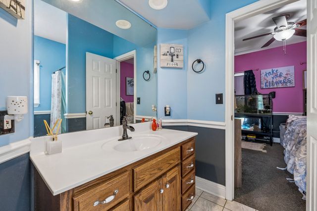 947 Bold Springs Rd, Mc Ewen, TN 37101