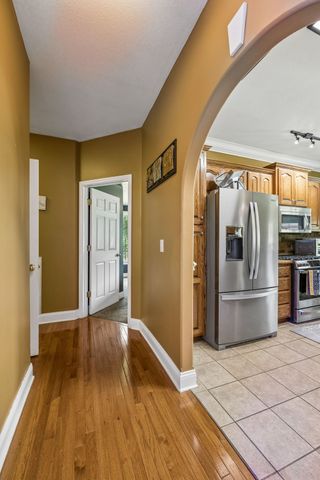947 Bold Springs Rd, Mc Ewen, TN 37101