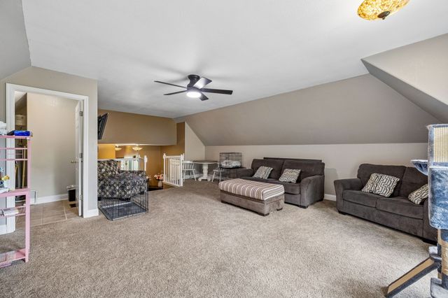 947 Bold Springs Rd, Mc Ewen, TN 37101