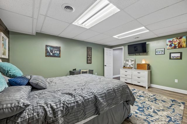 947 Bold Springs Rd, Mc Ewen, TN 37101