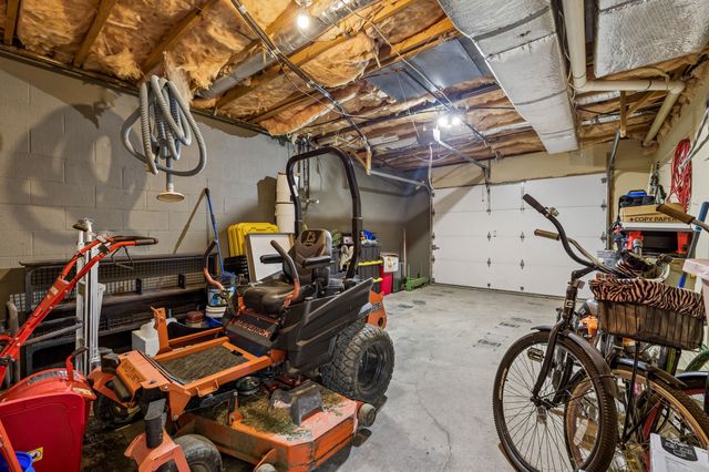 947 Bold Springs Rd, Mc Ewen, TN 37101