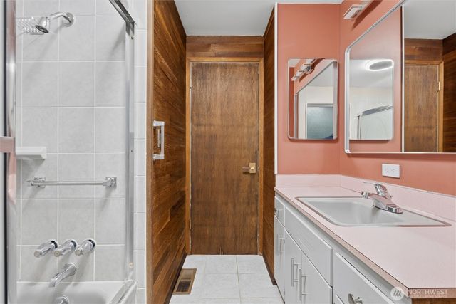3841 177th Street, Seatac, WA 98188