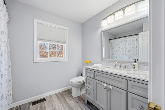 157 Mission Avenue, Manchester, NH 03104