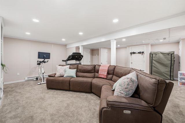 157 Mission Avenue, Manchester, NH 03104