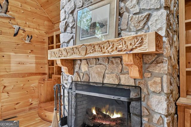 88 Pauls Lane, Ellijay, GA 30536