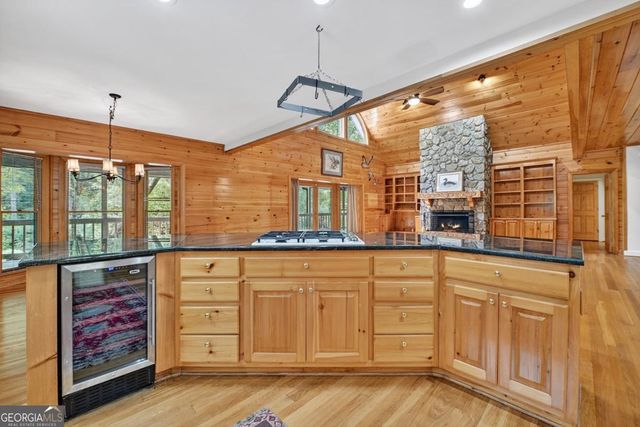 88 Pauls Lane, Ellijay, GA 30536
