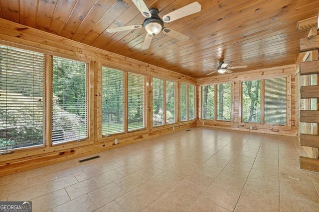 88 Pauls Lane, Ellijay, GA 30536
