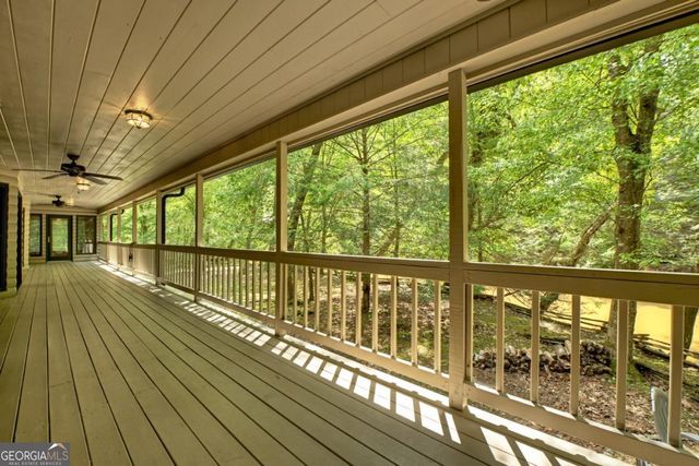 88 Pauls Lane, Ellijay, GA 30536