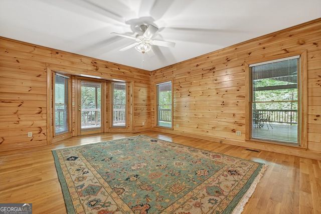 88 Pauls Lane, Ellijay, GA 30536