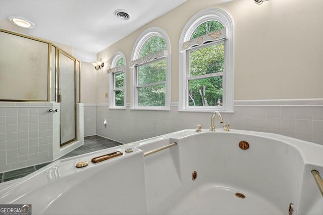 88 Pauls Lane, Ellijay, GA 30536
