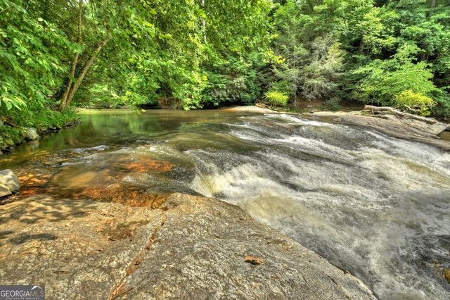 88 Pauls Lane, Ellijay, GA 30536