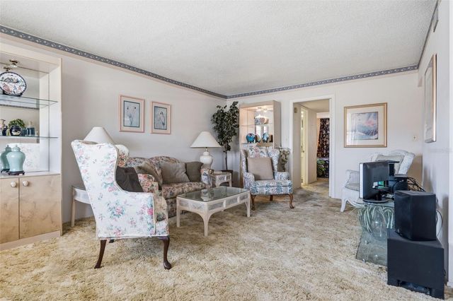 4890 BAY STREET NE 326, St Petersburg, FL 33703