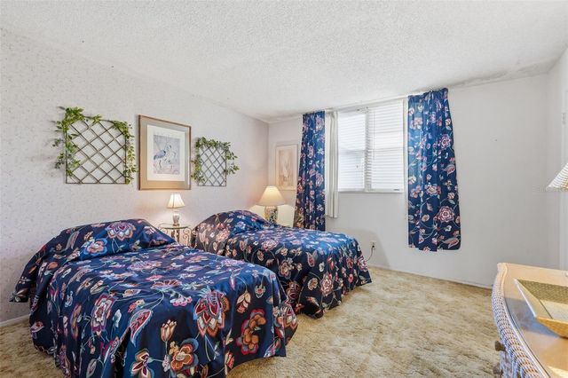 4890 BAY STREET NE 326, St Petersburg, FL 33703